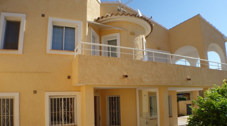 Alicante - La Nucía - 660m2