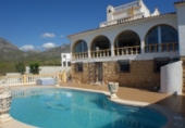Vil·la amb terreny en venda a la Nucia ref.: TR31507 foto
