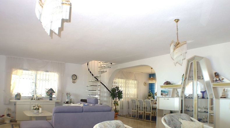 Alicante - La Nucía - 1300m2