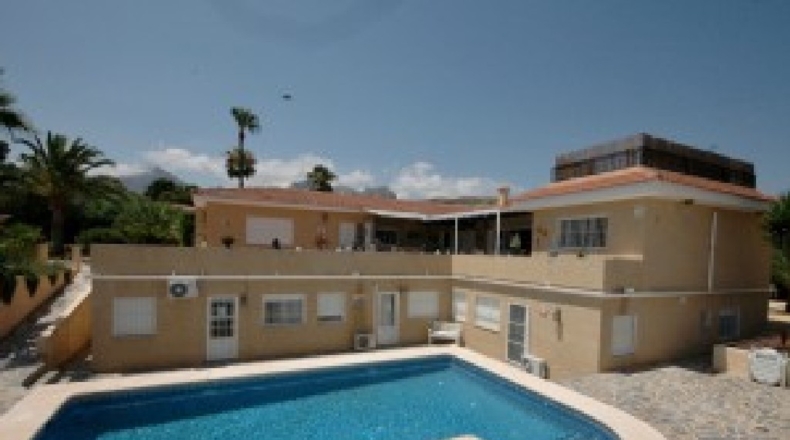 Alicante - Alfaz del Pi - 1742m2