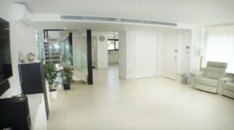 Alicante - Alfaz del Pi - 365m2