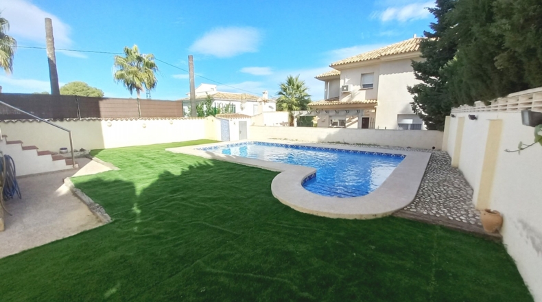 Alicante - Alfaz del Pi - 450m2