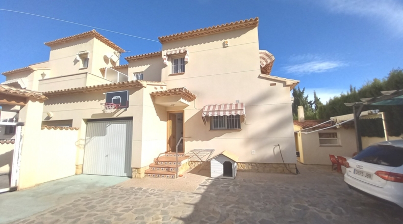 Alicante - Alfaz del Pi - 450m2