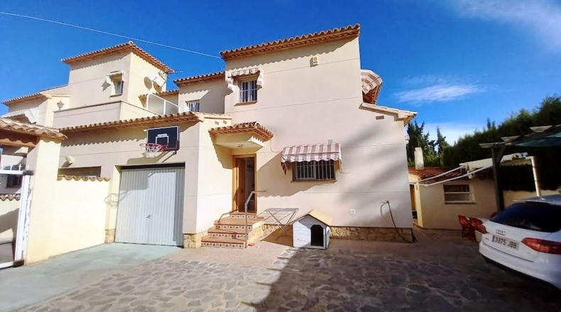 Alicante - Alfaz del Pi - 450m2