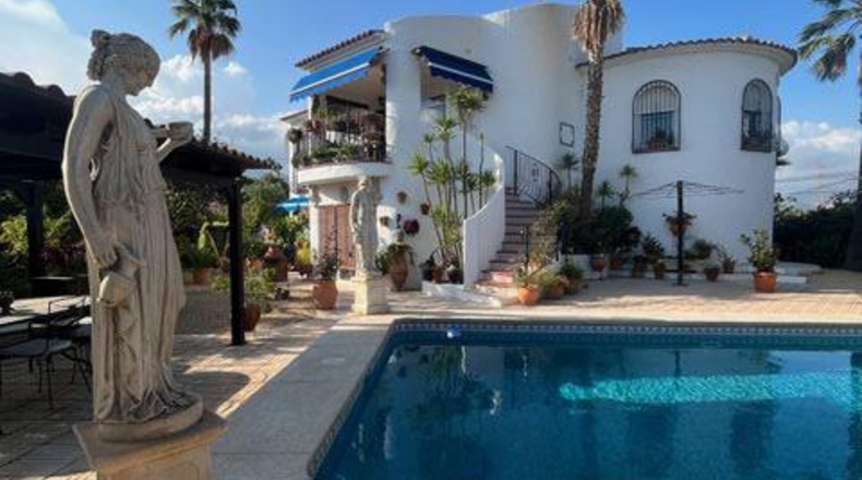 Alicante - La Nucía - 800m2