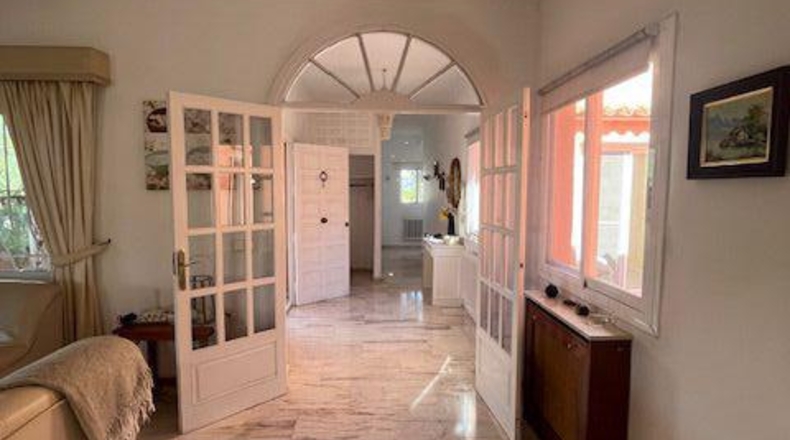 Alicante - Alfaz del Pi - 1150m2