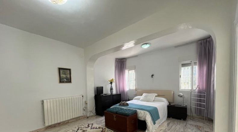 Alicante - Alfaz del Pi - 1150m2