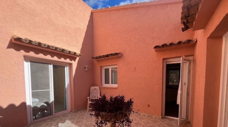 Alicante - Alfaz del Pi - 1150m2