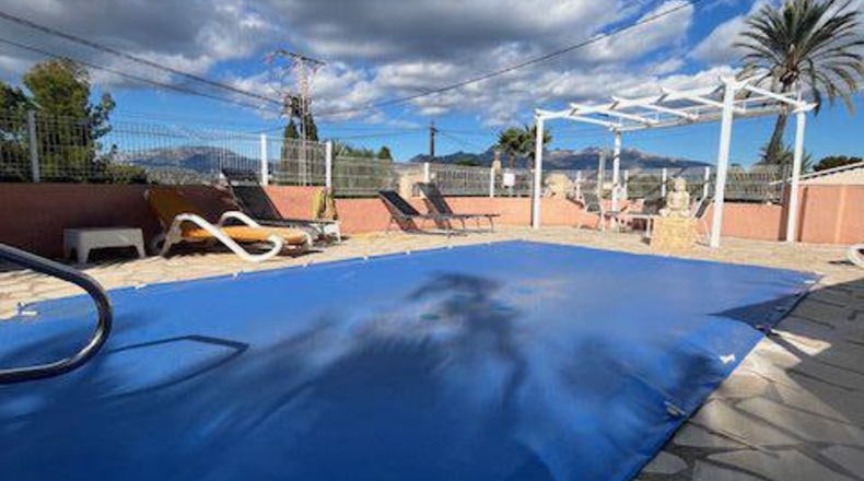 Alicante - Alfaz del Pi - 1150m2