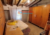 Загородный дом с участком на продажу в городе Oria. Фото