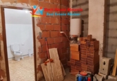 Загородный дом с участком на продажу в городе Oria. Фото