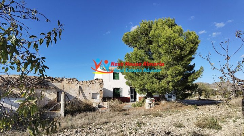 Almería - Oria - 9363m2