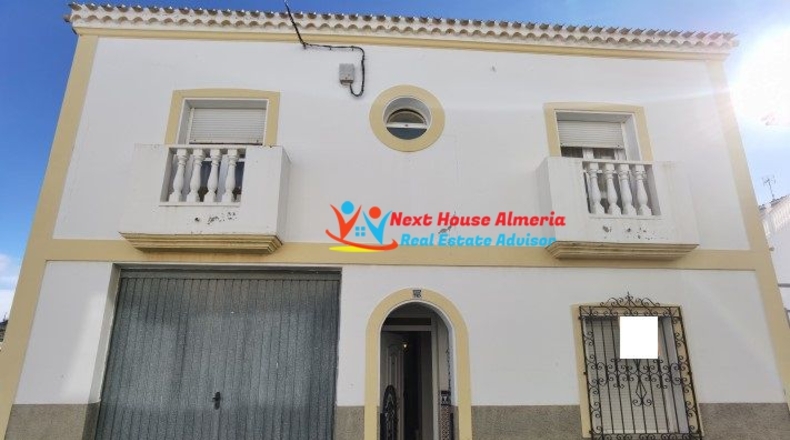 Almería - Lubrín - 580m2