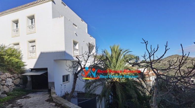 Almería - Lubrín - 580m2