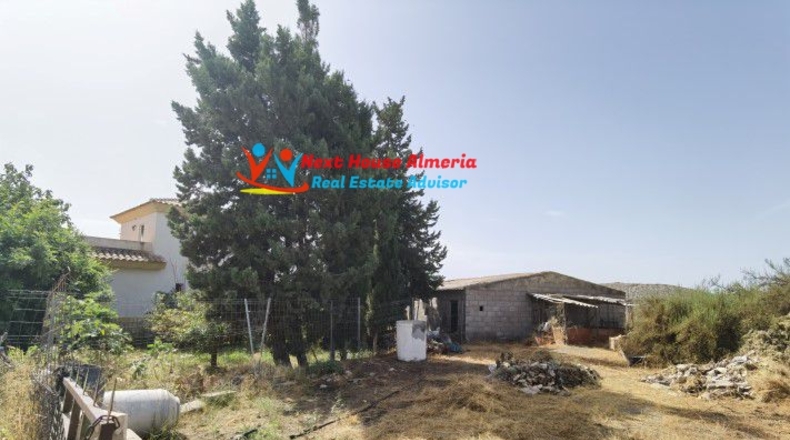 Almería - La Perulera - 1882m2