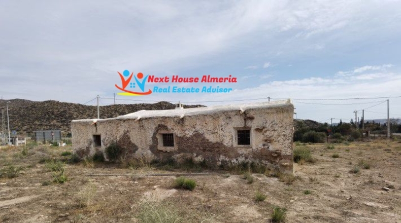 Almería - Pilar de Jaravía - 3171m2