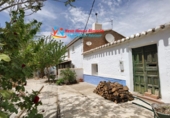 Casa de campo con terreno en venta en Cúllar ref: TR73507 foto
