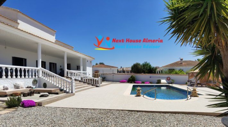 Almería - Albox - 2443m2