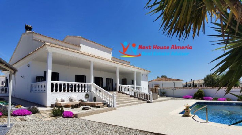 Almería - Albox - 2443m2