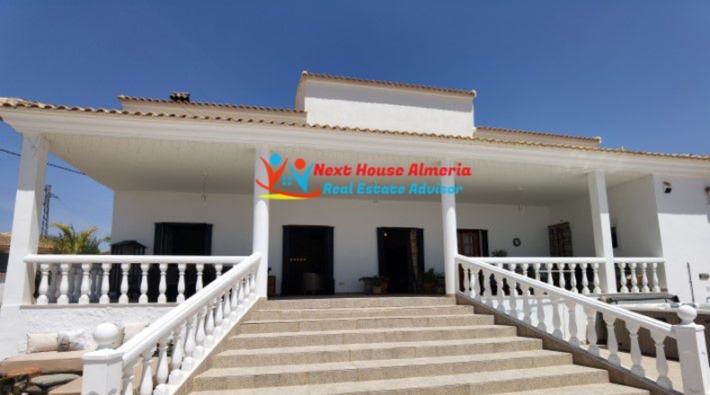 Almería - Albox - 2443m2