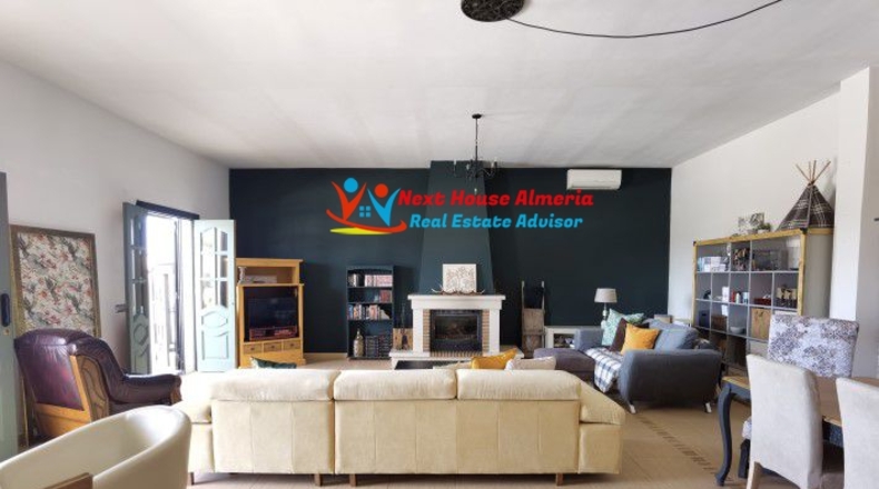 Almería - Albox - 2443m2