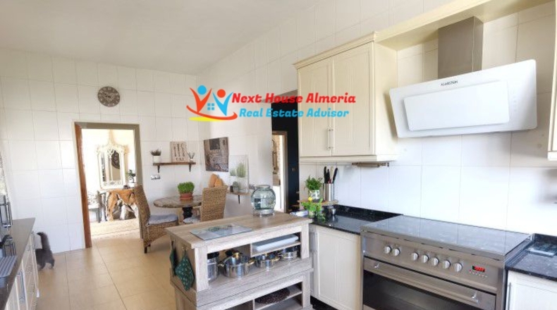 Almería - Albox - 2443m2