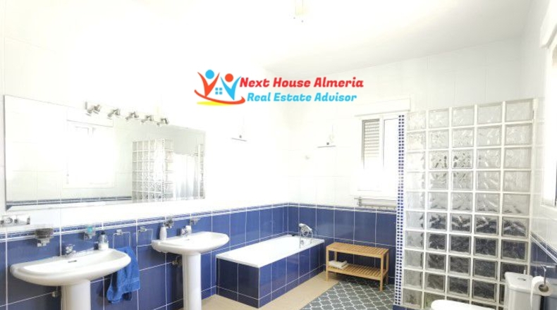 Almería - Albox - 2443m2