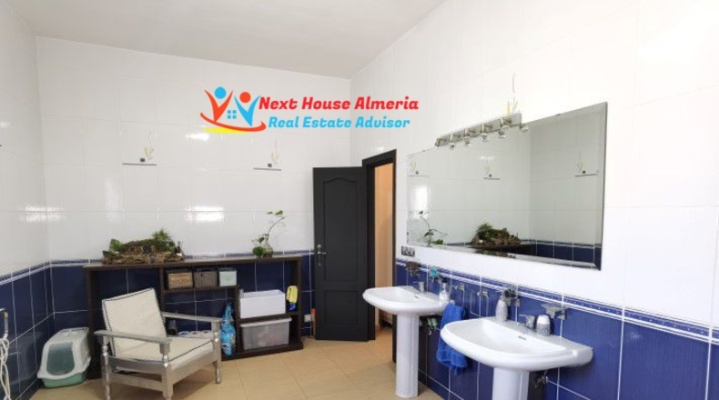 Almería - Albox - 2443m2