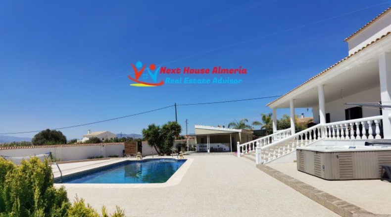 Almería - Albox - 2443m2