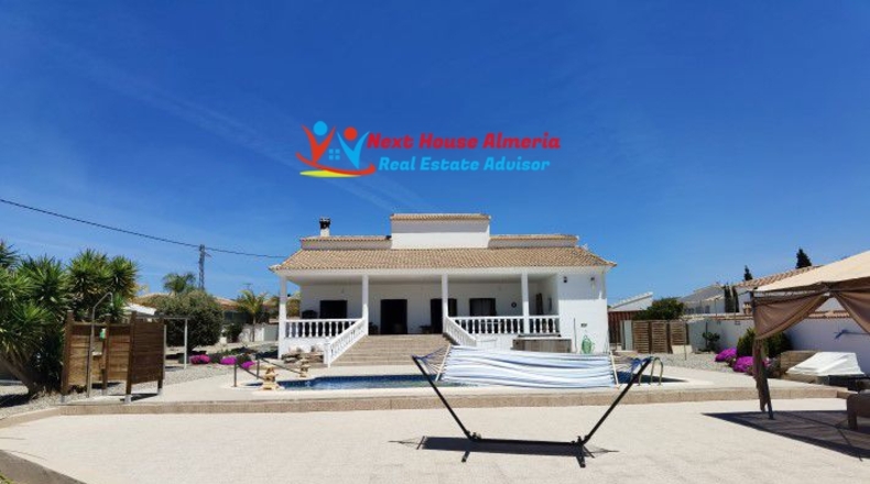 Almería - Albox - 2443m2