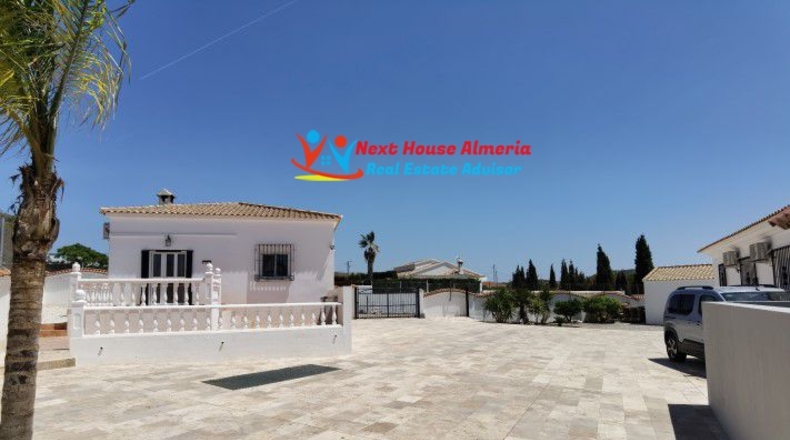 Almería - Albox - 2443m2