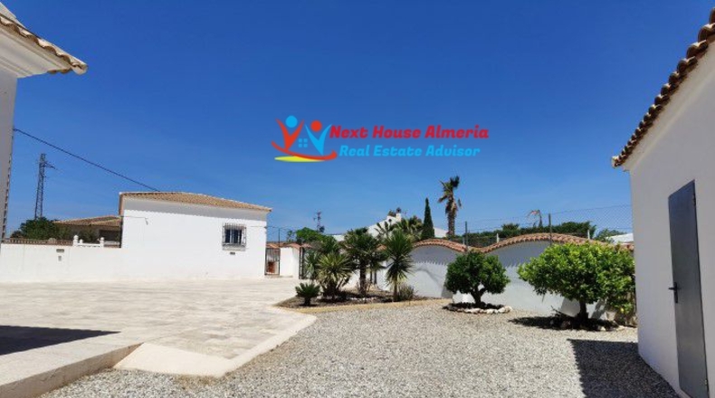 Almería - Albox - 2443m2