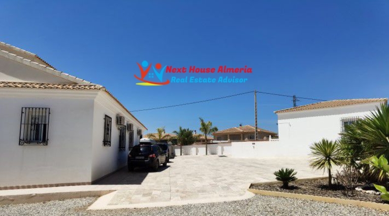 Almería - Albox - 2443m2