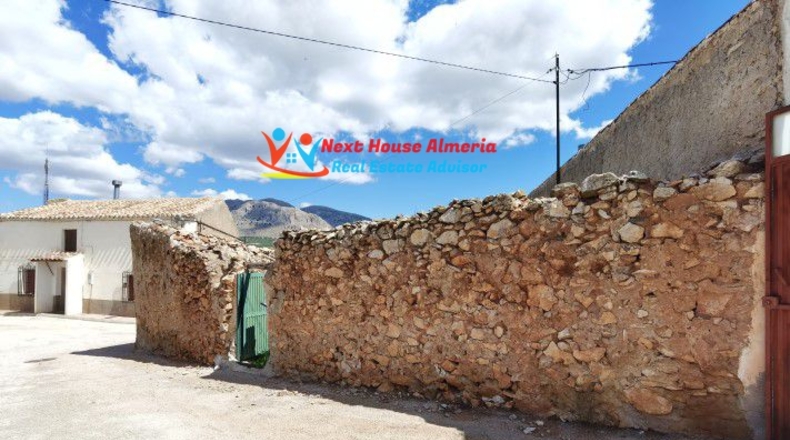 Almería - Chirivel - 720m2