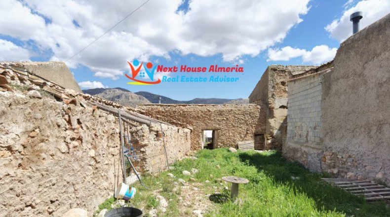 Almería - Chirivel - 720m2