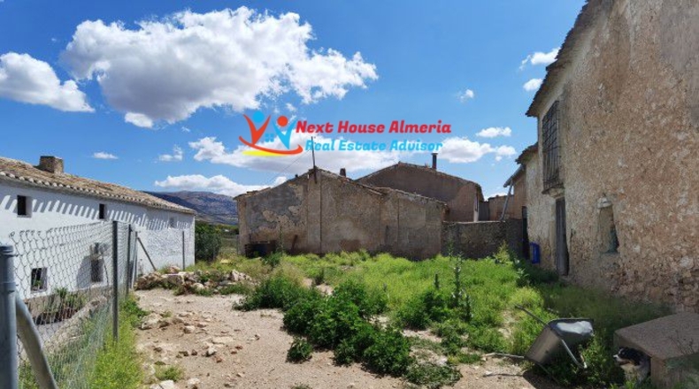 Almería - Chirivel - 720m2