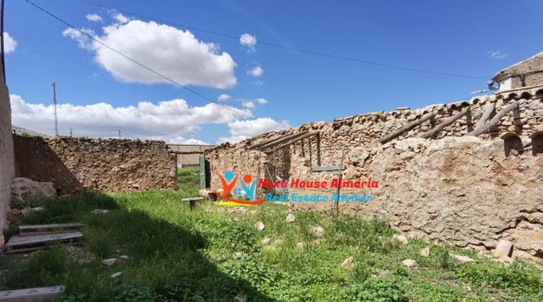 Almería - Chirivel - 720m2