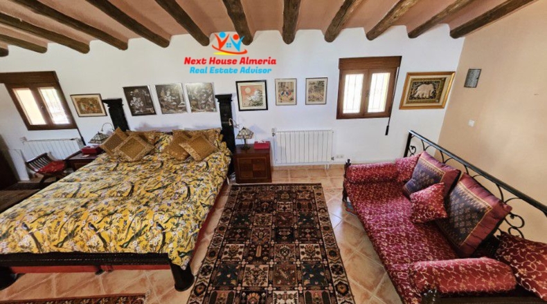 Granada - El Margen - 2147m2