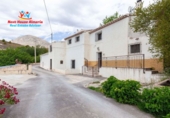 Country house with land for sale in Vélez-Blanco ref: TR187056 photo