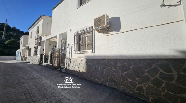 Almería - Purchena - 184m2