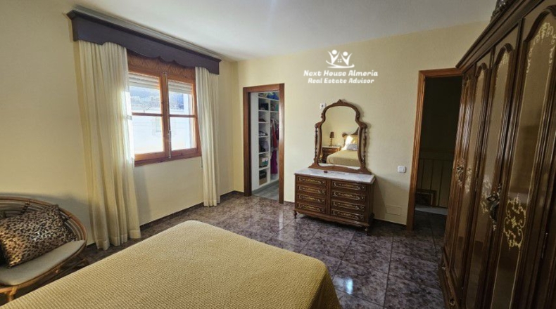 Almería - Purchena - 184m2