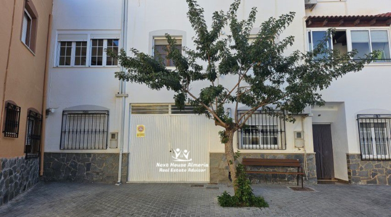 Almería - Purchena - 184m2