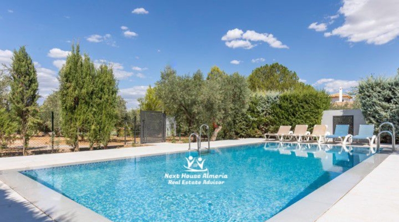 Jaén - Pozo Alcón - 7980m2