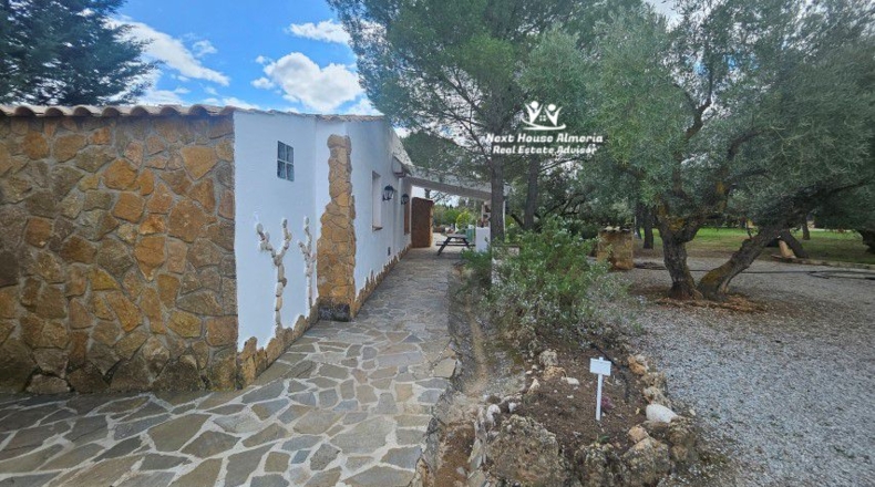 Jaén - Pozo Alcón - 7980m2