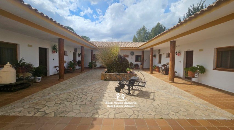 Jaén - Pozo Alcón - 7980m2