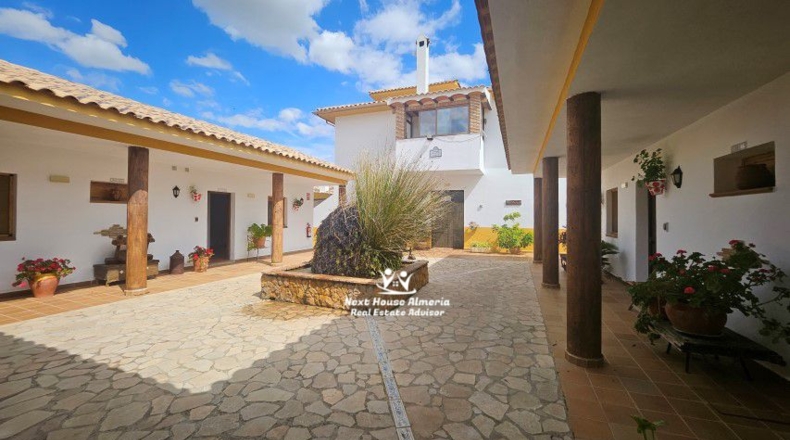 Jaén - Pozo Alcón - 7980m2