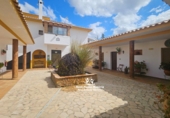 Casa de camp amb terreny en venda a Pozo Alcón ref.: TR254300 foto