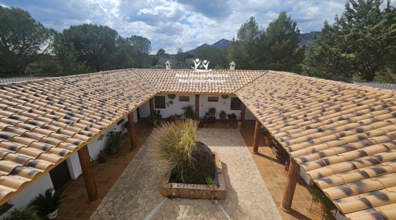 Jaén - Pozo Alcón - 7980m2