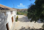 Casa de camp amb terreny en venda a Oria ref.: TR338259 foto