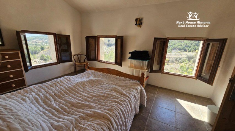 Almeria - Oria - 3300m2